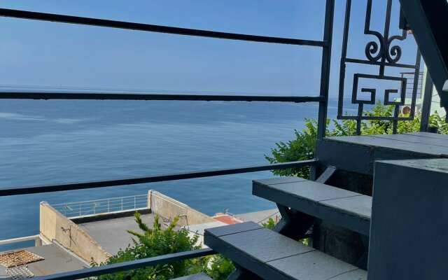 Elling U Morya Guest House