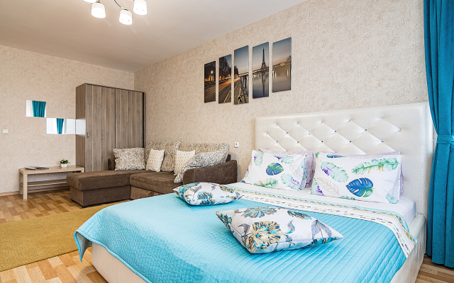 Апартаменты двухкомнатные c видом на Волгу на Волжской набережной  25, м.Cтрелка. Сова-Дом