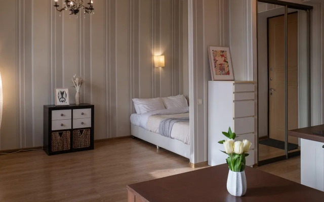 Stilnaya Na Bronnoy U Patriarshikh Prudov Flat