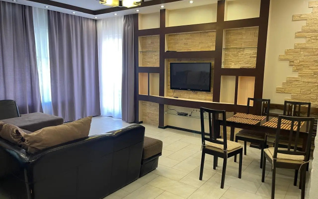 Prostornaya Ryadom s Morem Flat