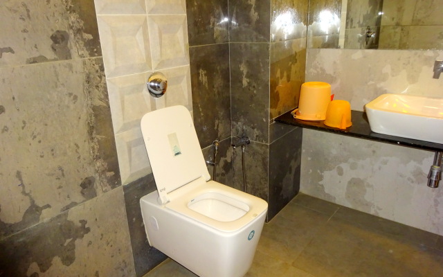 Отель Sunrise Palace by Sky Stays