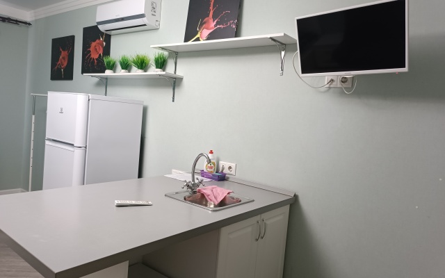 Апартаменты (2) на Лунной 30А