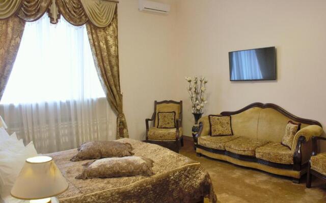 Korona Hotel