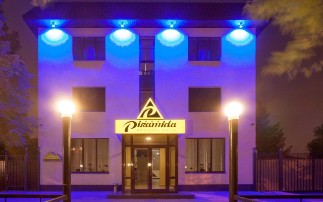 Piramida Hotel