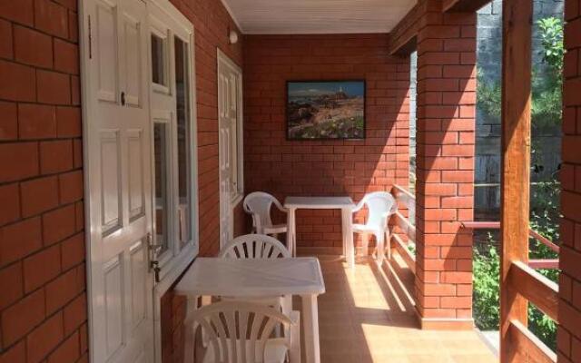 Sosnoviy Dvor Guest House