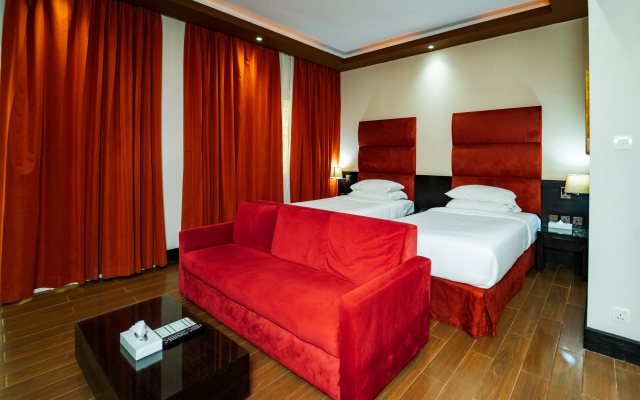 Mangrove Hotel