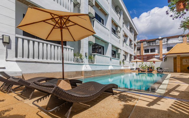 Rattana Karon Beach Hotel