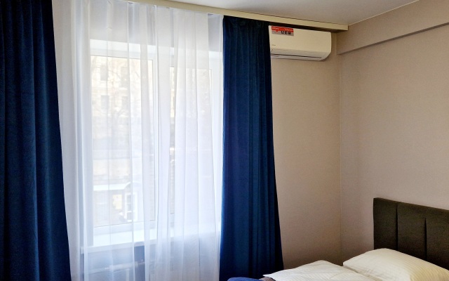Aleutskaya 12a studiya A Flat