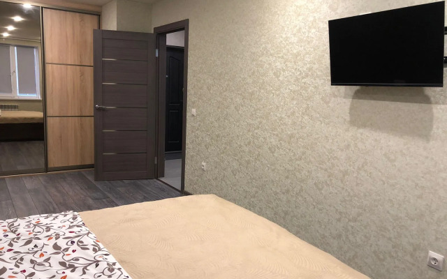 Kolomenskaya 8k3 68 Flat