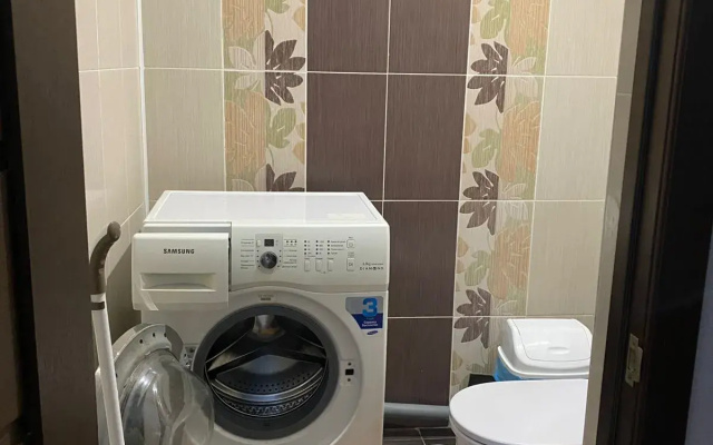 Kvartira Dvuska po Cene Odnuski Nedaleko ot Hrama Buddy Sak'amuni
