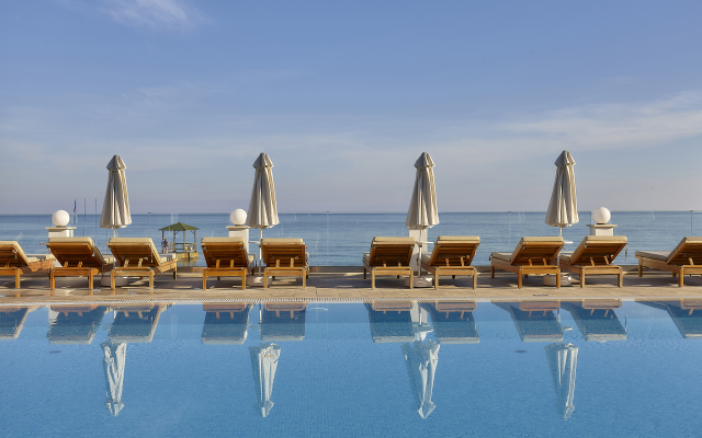 Alexander Beach Hotel & Village Resort Hotel