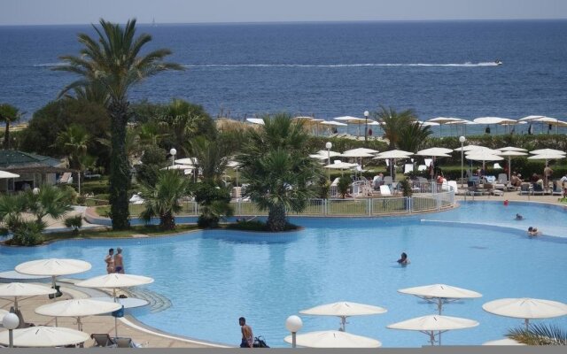 El Mouradi Palm Marina