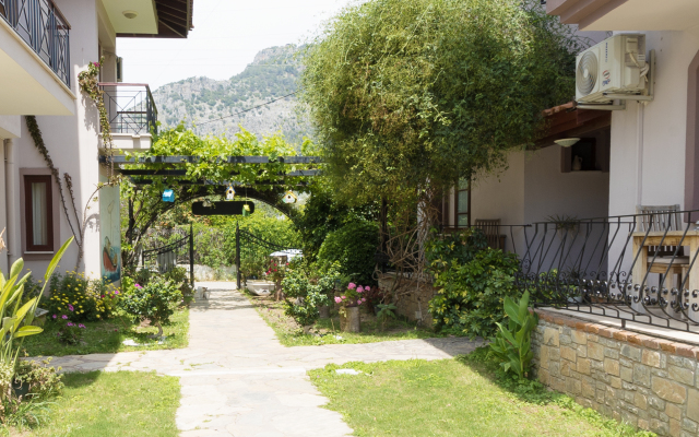 Vira Apart Hotel