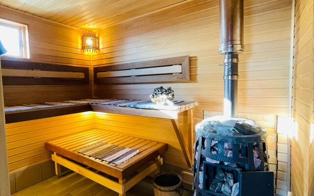 Berloga Guest House (8 person)