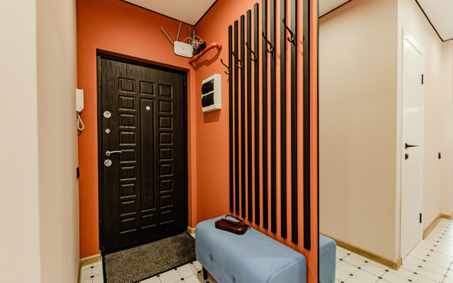 2 Kom S Dizaynerskim Remontom V Tsentre Flat
