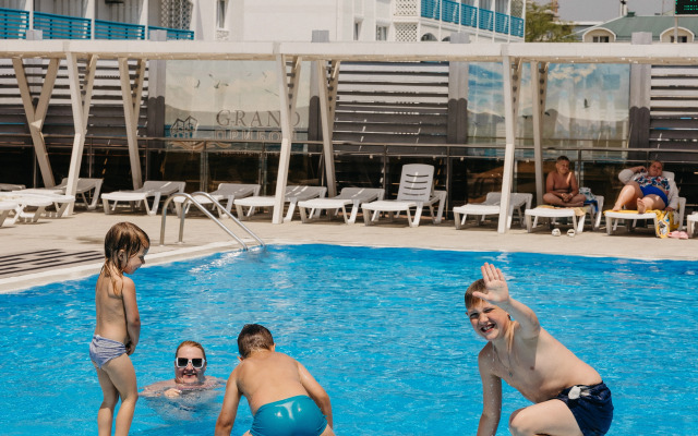 Grand Priboy(anapa)