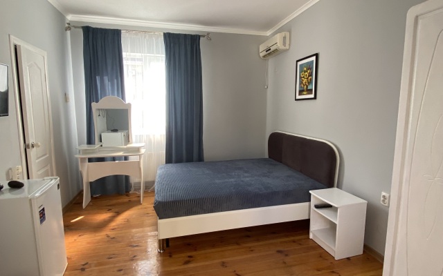 Taraktash Guest house