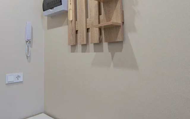 Studiya Dlya Troikh V Zhk Letniy Flat