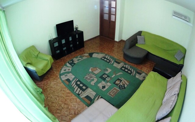 Chelyuskintsev 5 Apartments