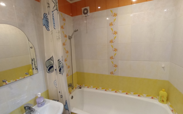 Na Ulitse Mira 15b Flat