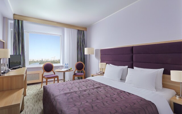 Aristokrat Oficial'nyj partnyor Otelya «Del'ta» Izmajlovo Hotel