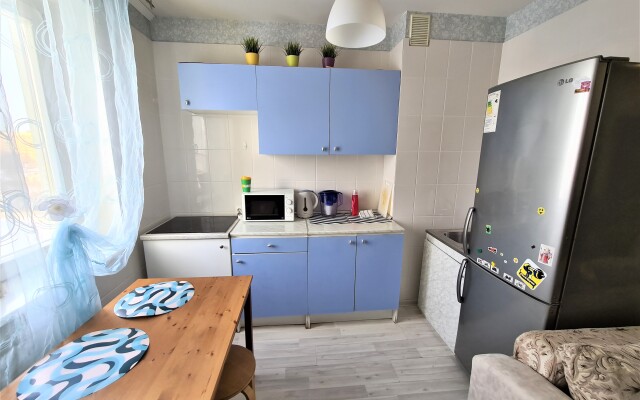 1komn 3khmestny Standart Neftyaniki Apartments!