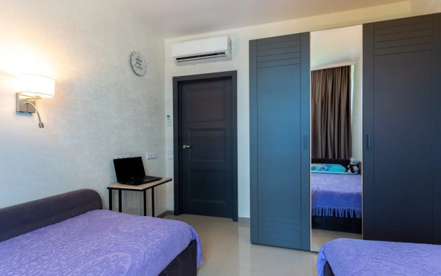 Dvukhkomnatnye S Vidom Na Gory Apartments