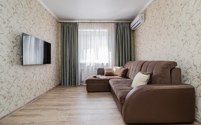 Квартира Большая Двухкомнатная на Селезнева