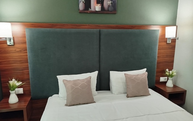 Green Tower Hotel