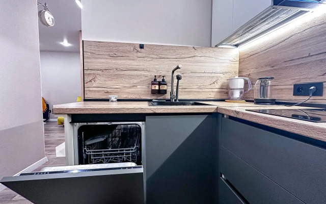 Квартира двухкомнатная в Кировске на Ленина 22 сеть Как дома