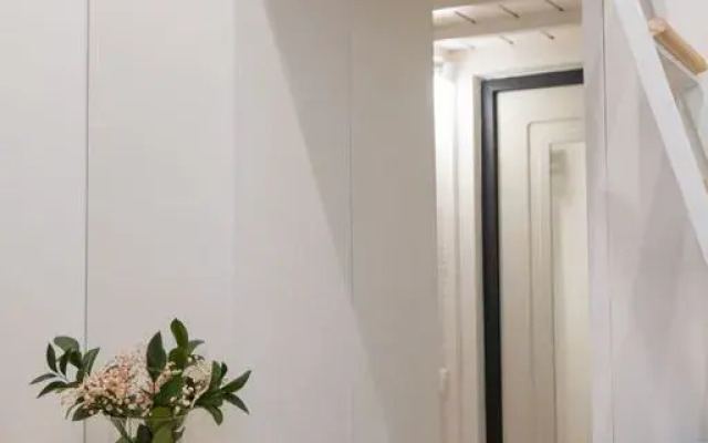 U metro Apartments