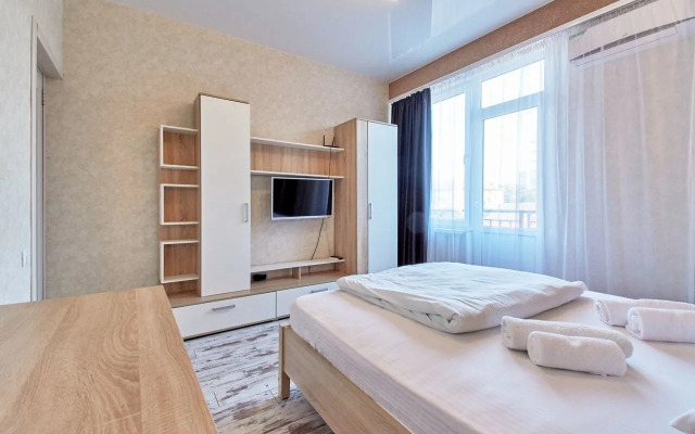Na Lunacharskogo 5 Flat
