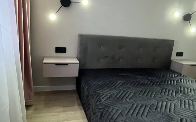 Flat S Petropavlovskimi Prudami