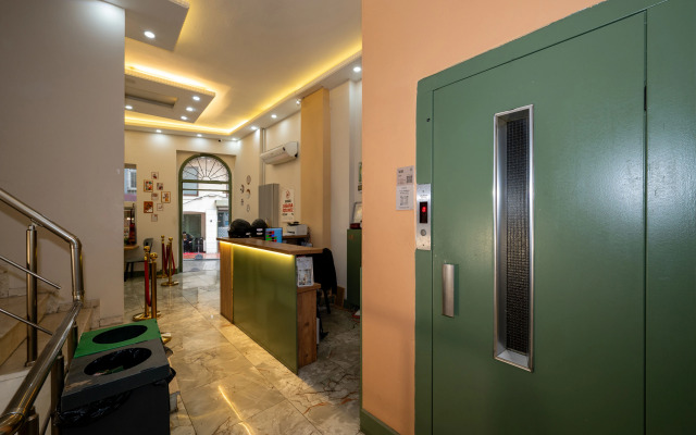 Отель Grand Rafinn