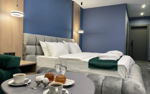 Royal Status Hotel
