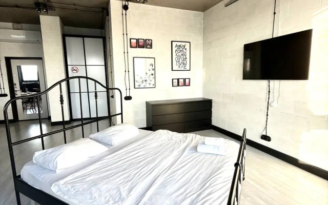 Апартаменты 1503 Верхнеторговая площадь 4