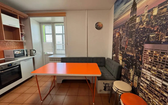 Uyutnye 1-Komnatnye PryamoNnaprotiv TRC Rivera  Apartaments