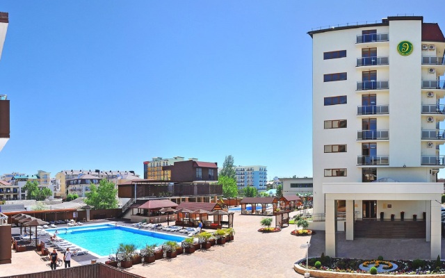 Emerald Hotel