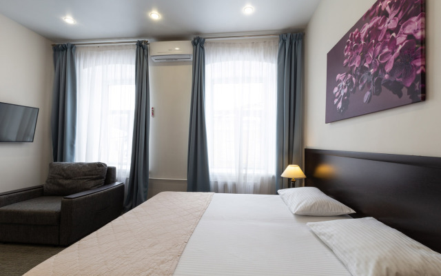 Отель Артхофф