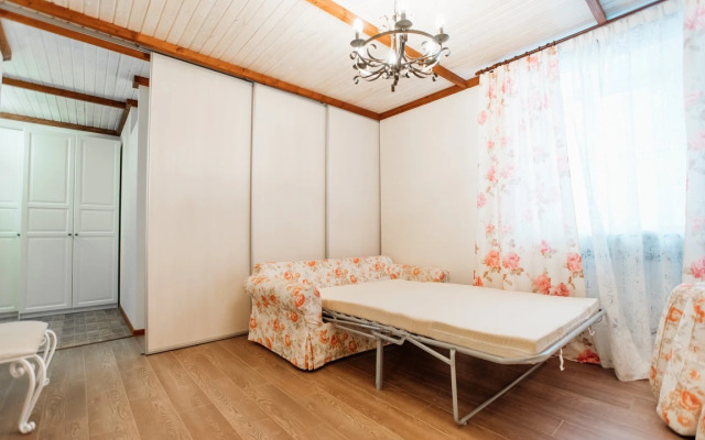 Na Suvorova Apartments