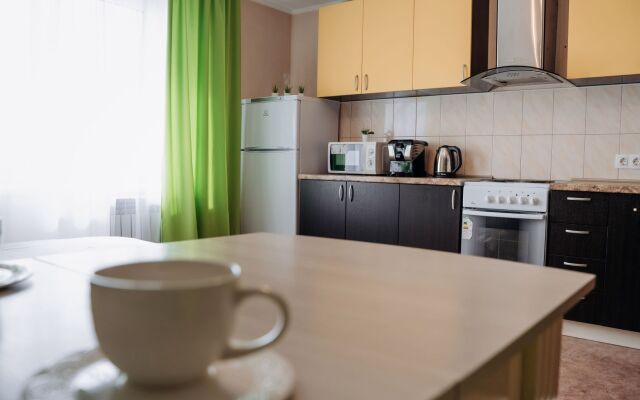 Апартаменты на улице Савиных