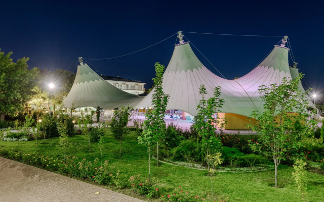 Lazurnyij Bereg Hotel