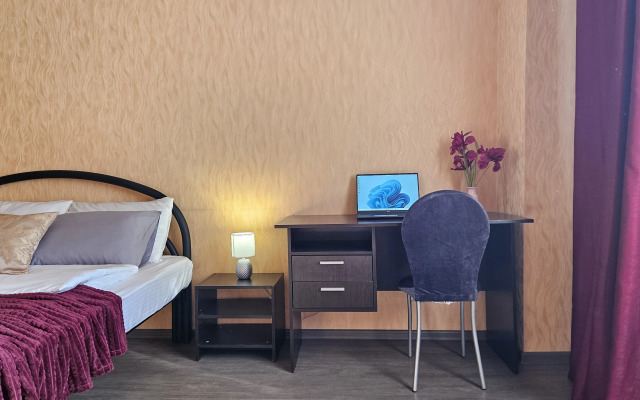 Апартаменты Просторная 2-комнатная в центре Екатеринбурга