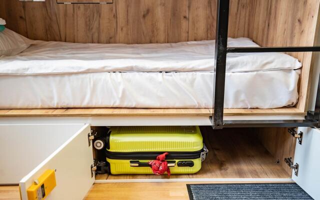 Goom Stay Hi Loft Hostel