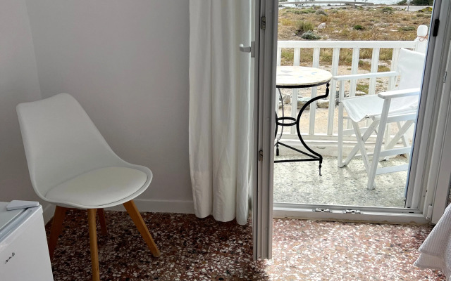 Windmill Rooms Hotel