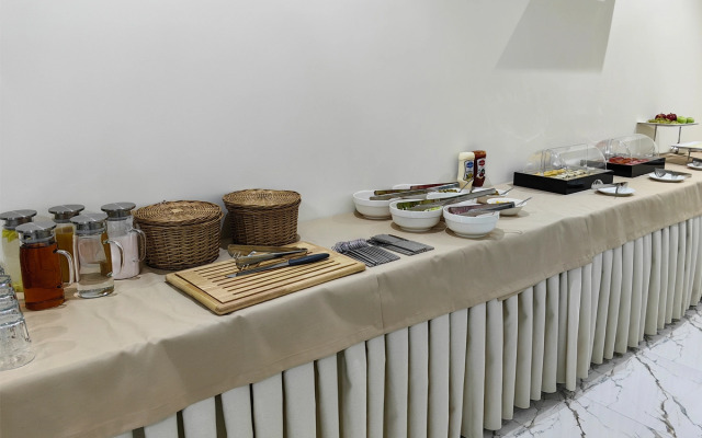 Отель Reikartz Qarshi