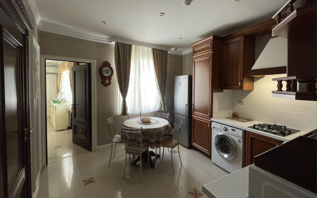 Апартаменты Анита в центре Сочи 12