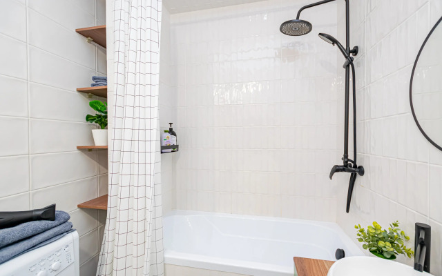Uyutnaya Stilnaya Studiya U Tsentralnogo Rynka Flat