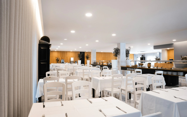 Hotel Cristal Vieira Praia & SPA