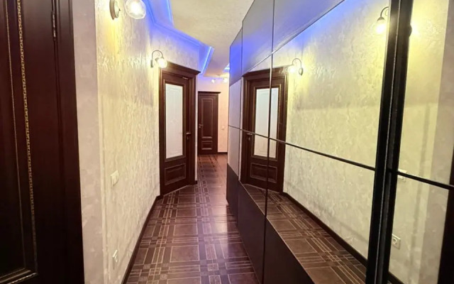 Апартаменты Уютные трехкомнатные с видом на парк Краснодар